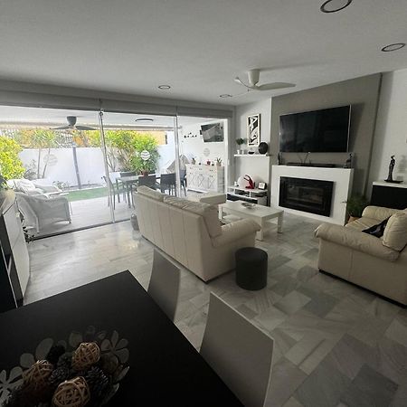 Вилла Puertohouse Эль-Пуэрто-де-Санта-Мария Экстерьер фото