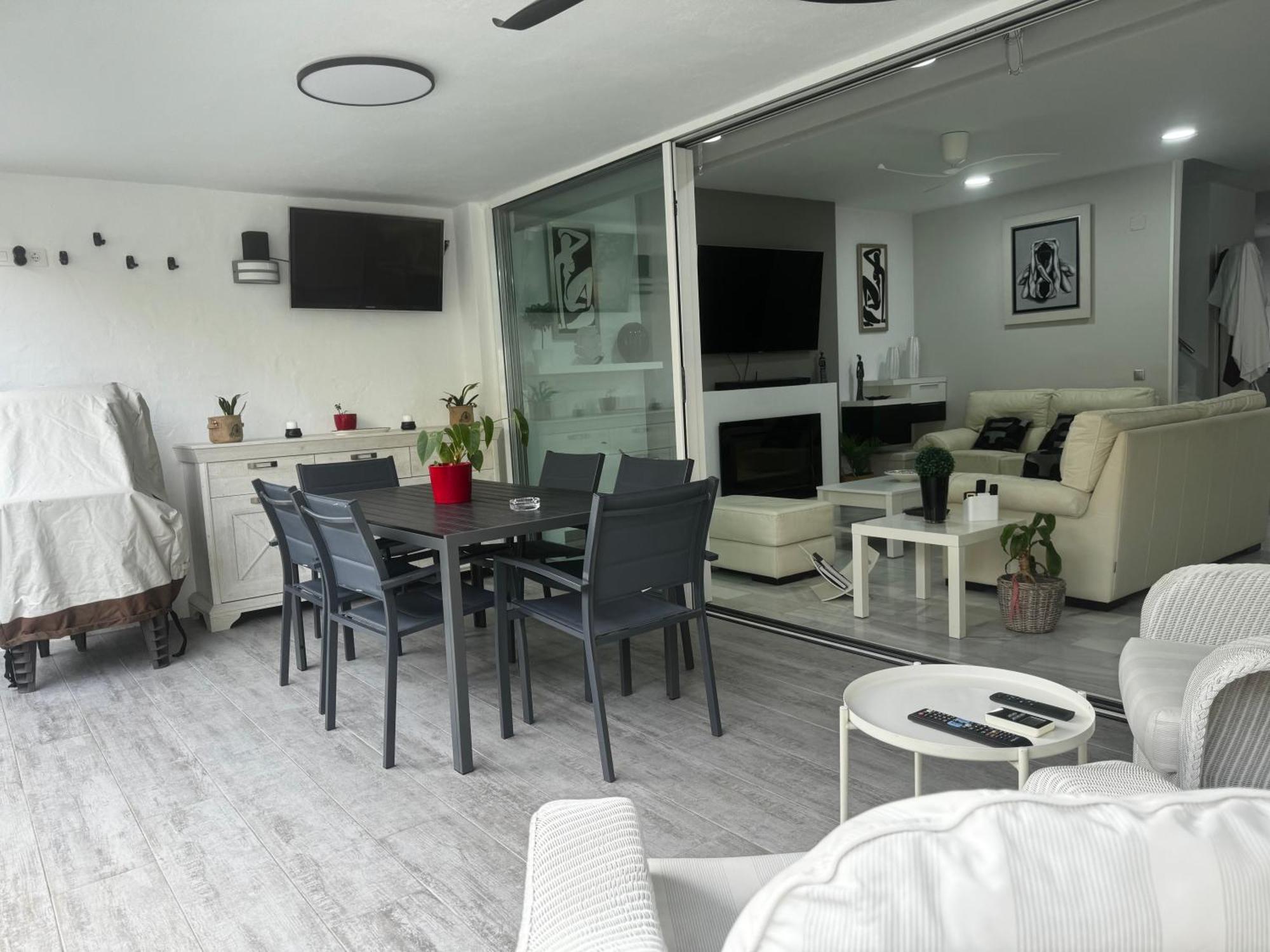 Вилла Puertohouse Эль-Пуэрто-де-Санта-Мария Экстерьер фото