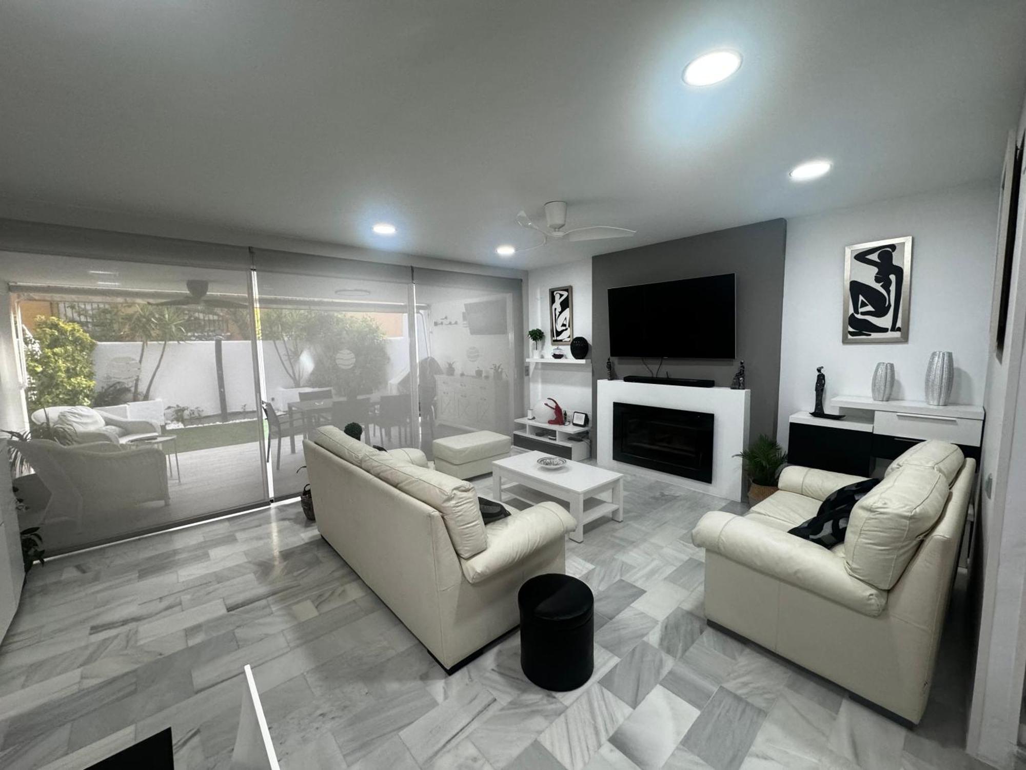 Вилла Puertohouse Эль-Пуэрто-де-Санта-Мария Экстерьер фото